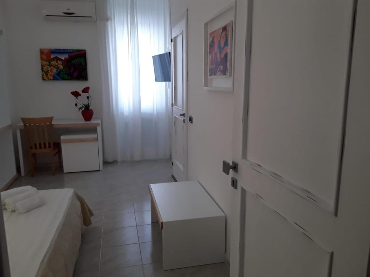 Porto Cesareo Hotel Extérieur photo