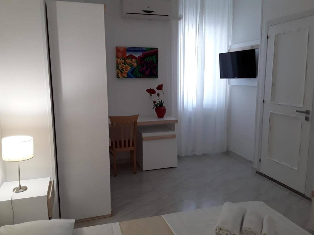 Porto Cesareo Hotel Extérieur photo