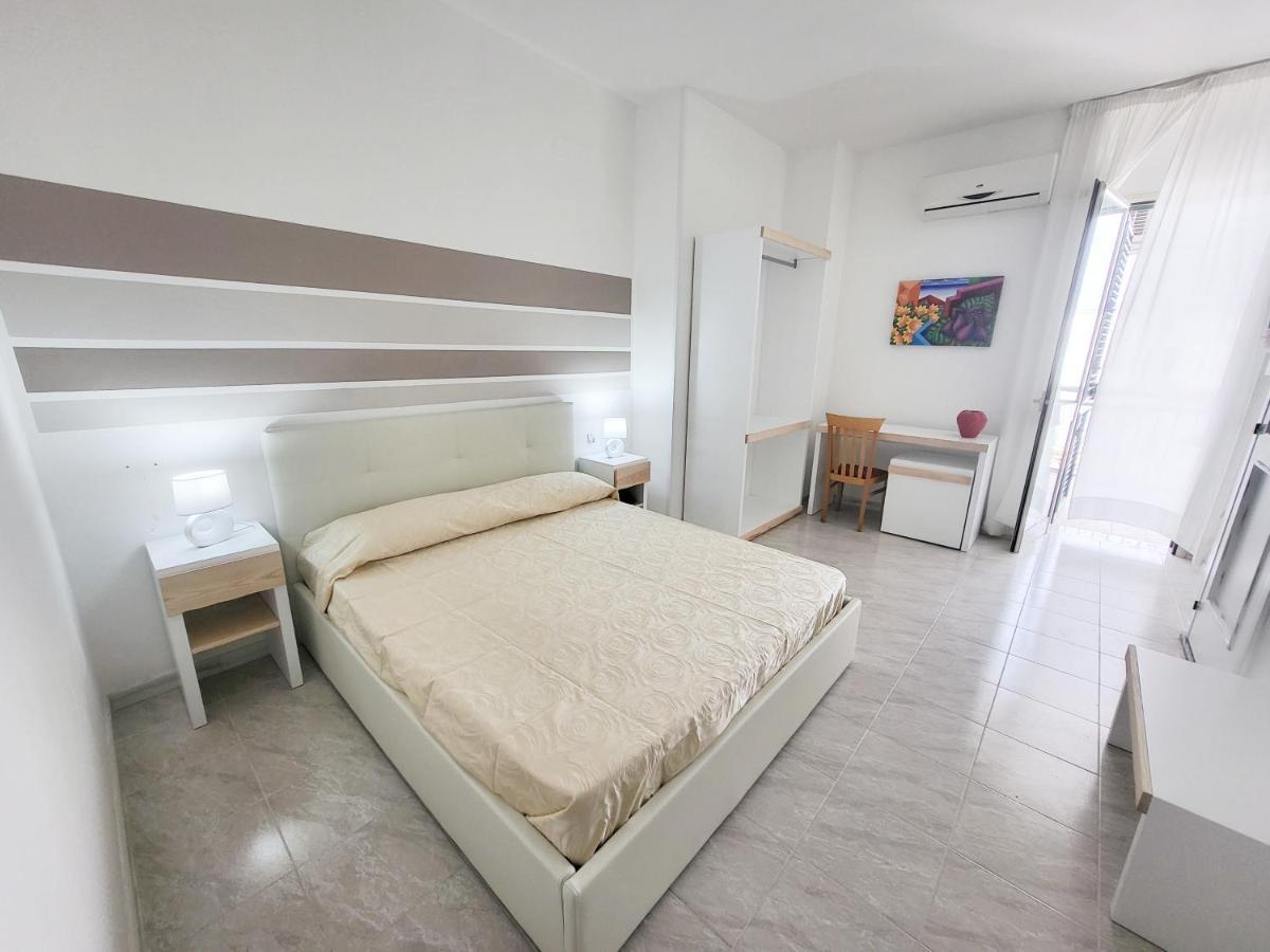 Porto Cesareo Hotel Extérieur photo