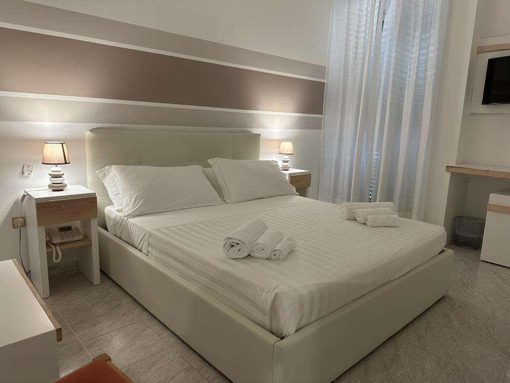 Porto Cesareo Hotel Extérieur photo