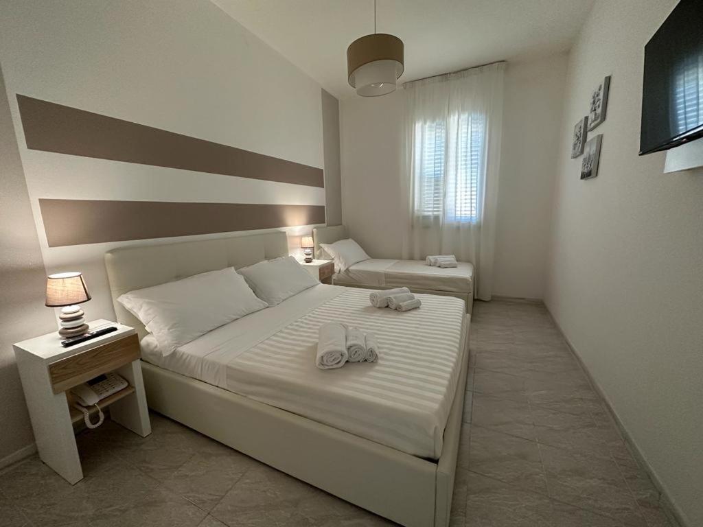 Porto Cesareo Hotel Extérieur photo
