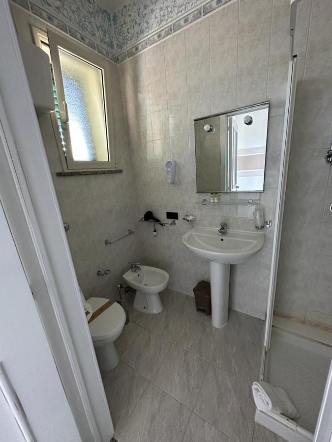 Porto Cesareo Hotel Extérieur photo