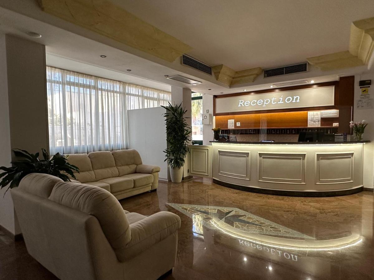 Porto Cesareo Hotel Extérieur photo
