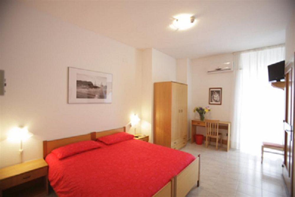Porto Cesareo Hotel Extérieur photo