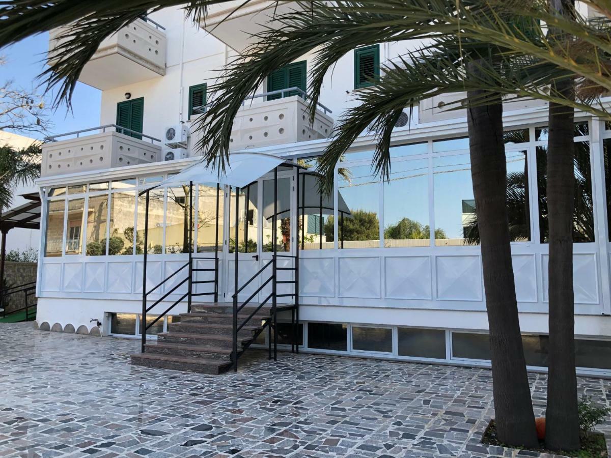 Porto Cesareo Hotel Extérieur photo