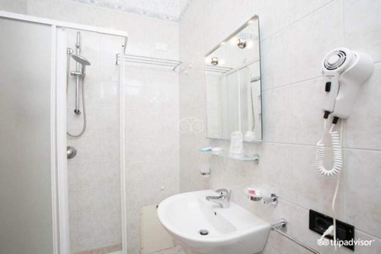 Porto Cesareo Hotel Extérieur photo